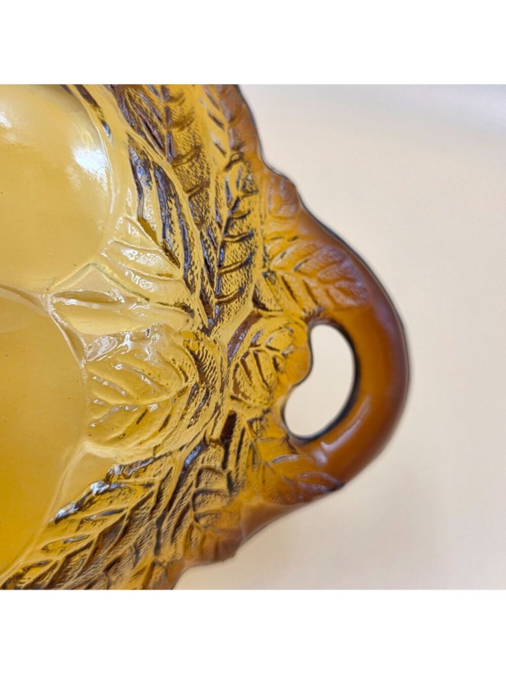 Tiara Sweet Pear Burnt Honey Amber Glass Handled Bowl Indiana Glass Vintage - Picture 5 of 6